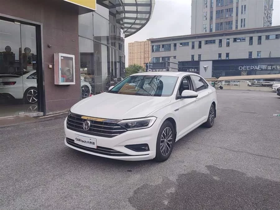Volkswagen Sagitar
