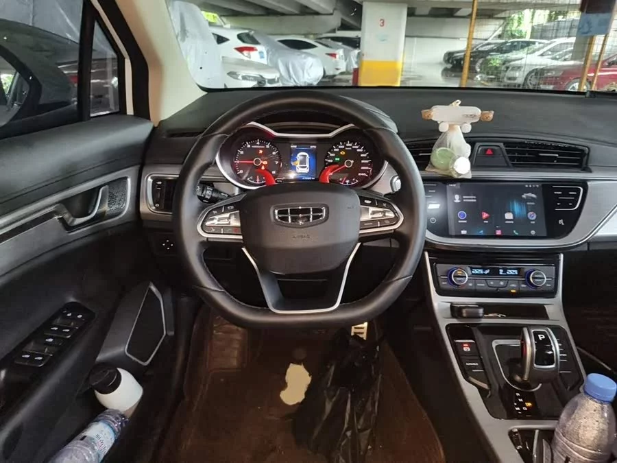 Geely Emgrand GS