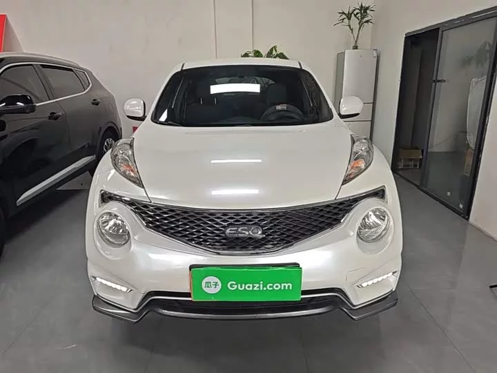 Infiniti ESQ