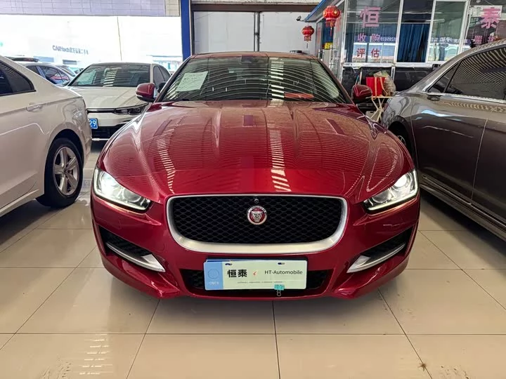 Jaguar XE
