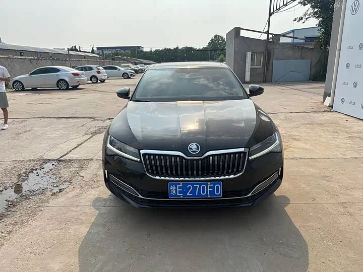 Skoda SuperB