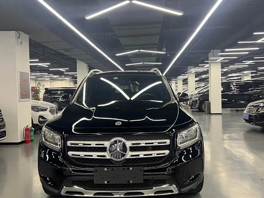 Mercedes Benz GLB