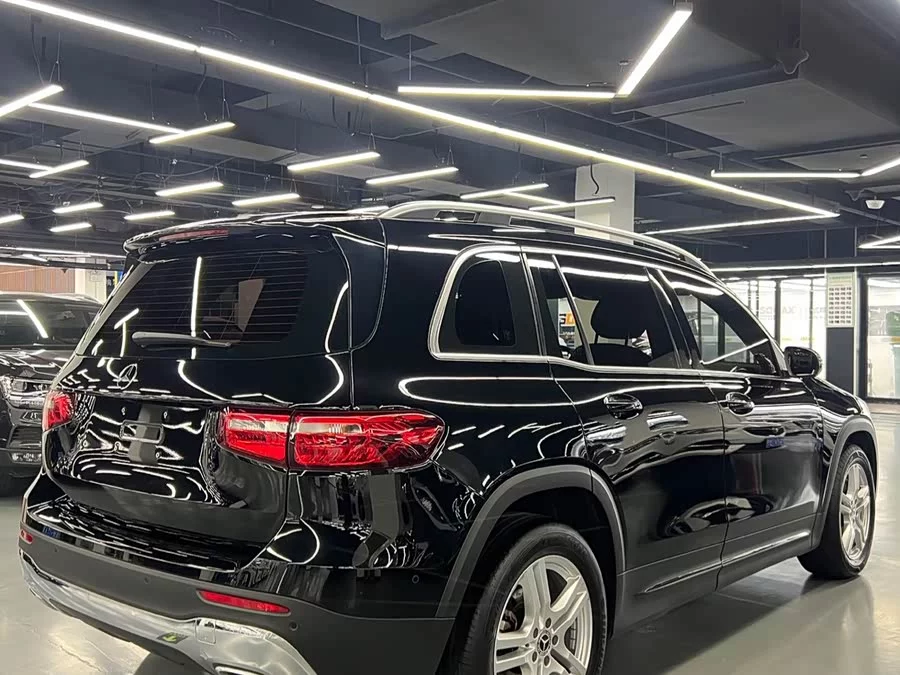 Mercedes Benz GLB