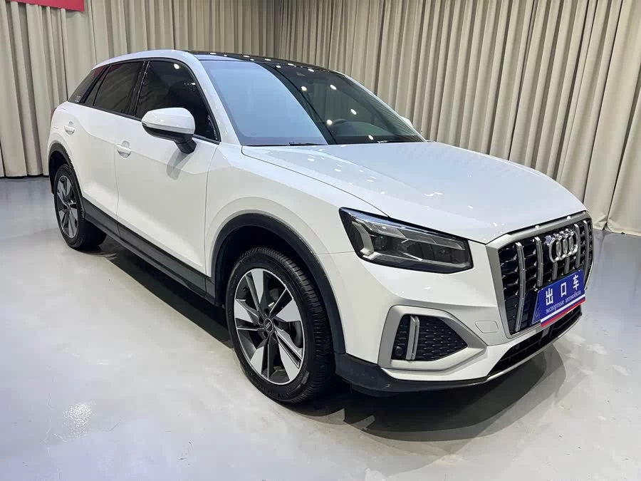 Audi Q2L