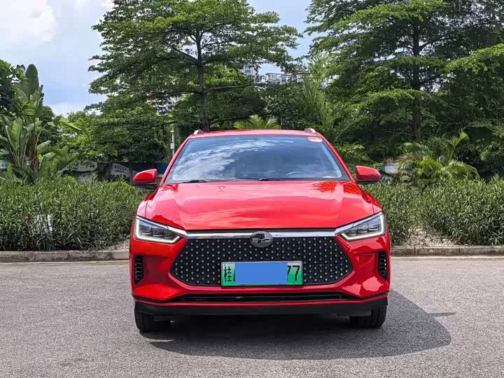 BYD e2