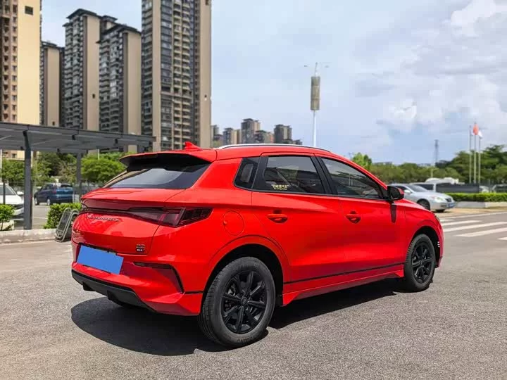 BYD e2