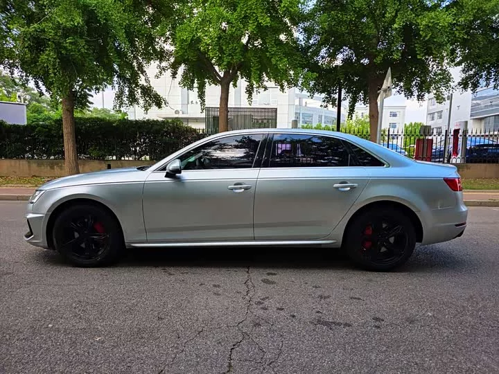 Audi A4L