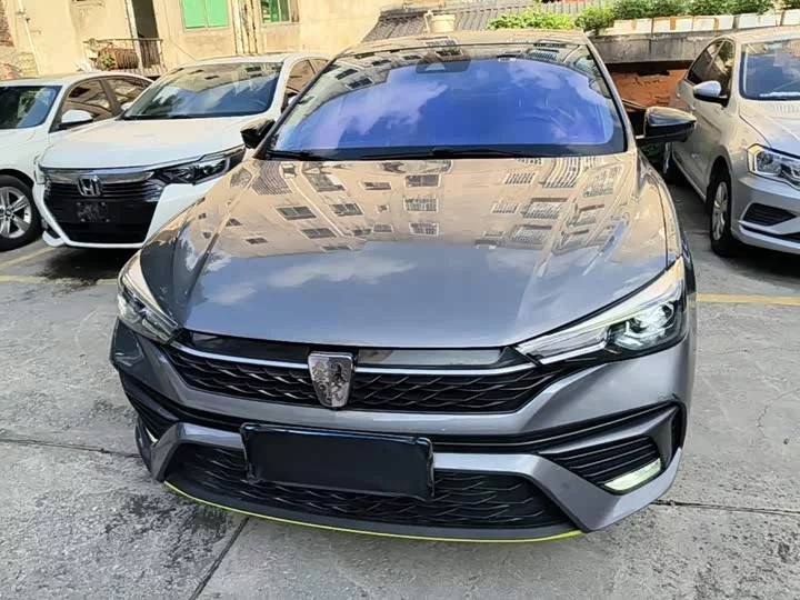 Roewe i5