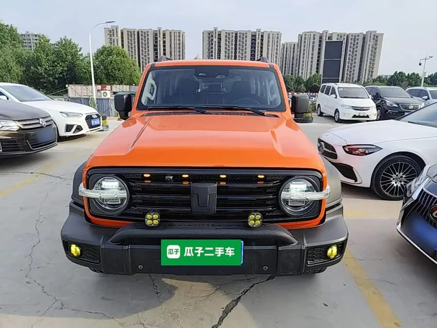 TANK 300