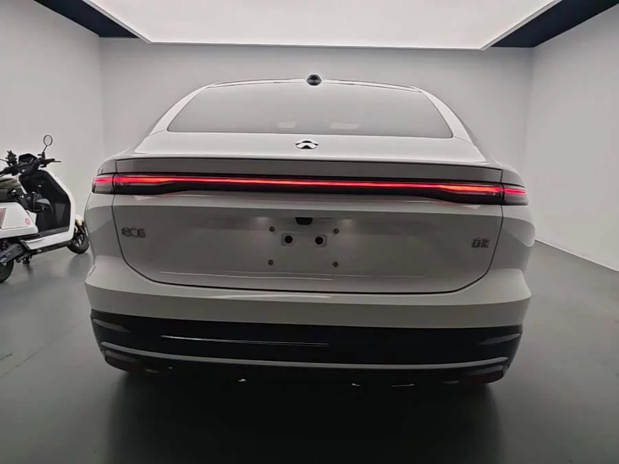 NIO EC6