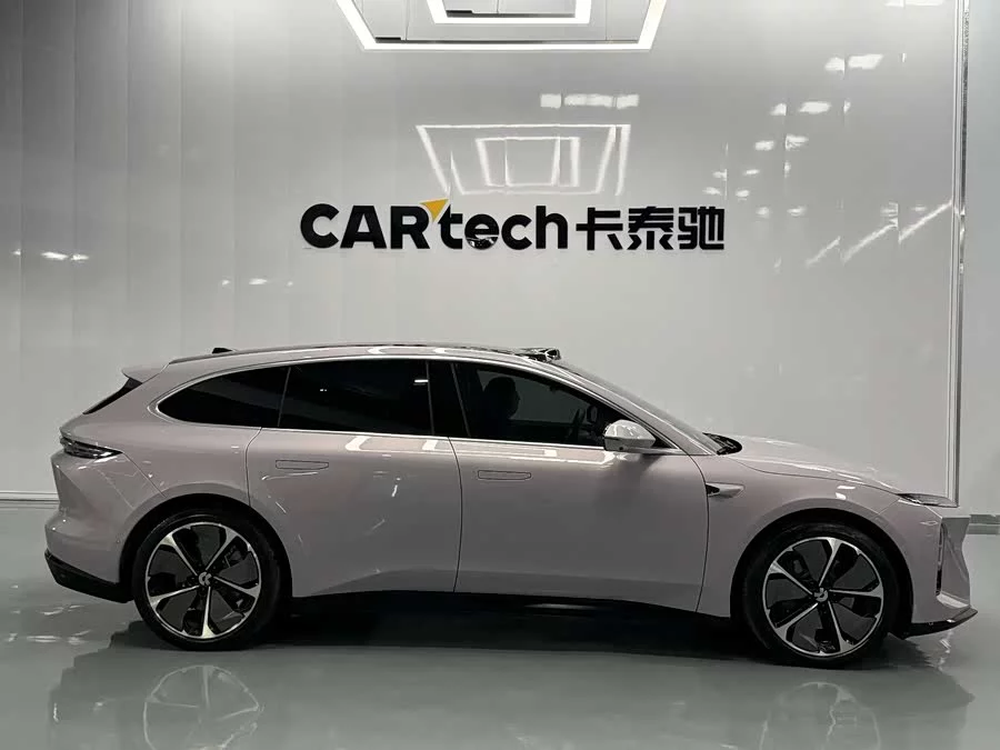NIO ET5T