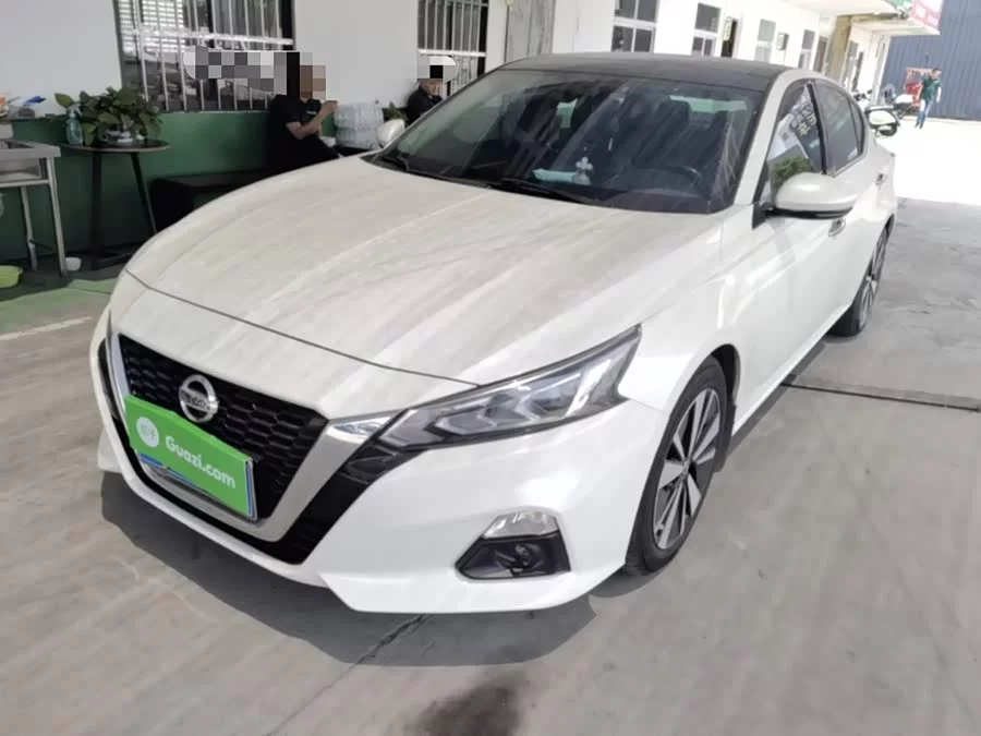 Nissan Teana