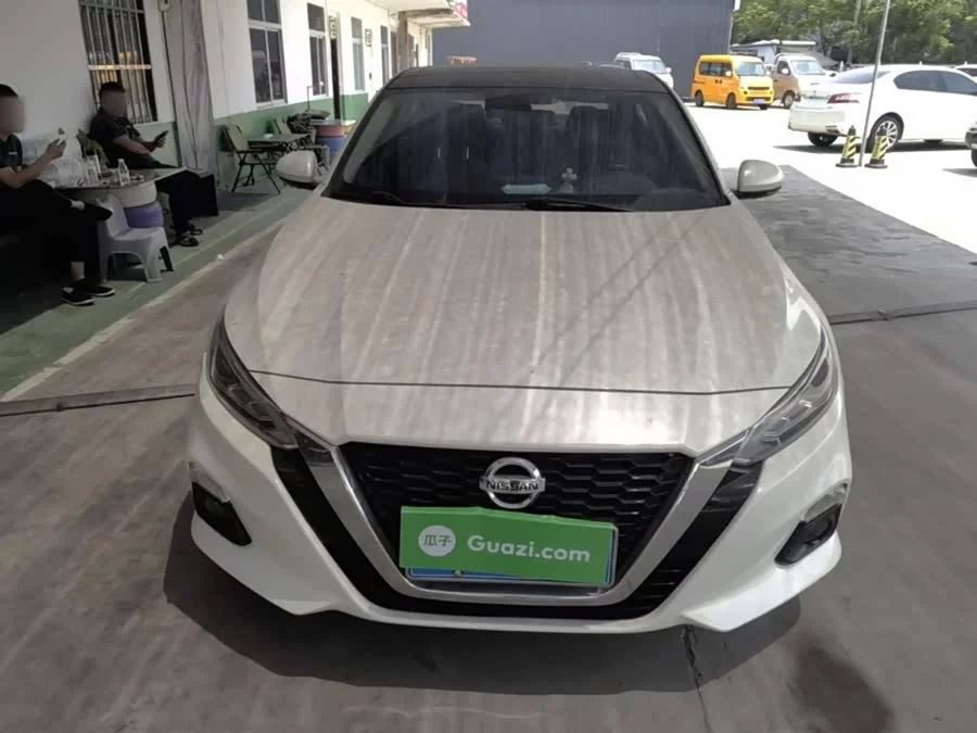 Nissan Teana