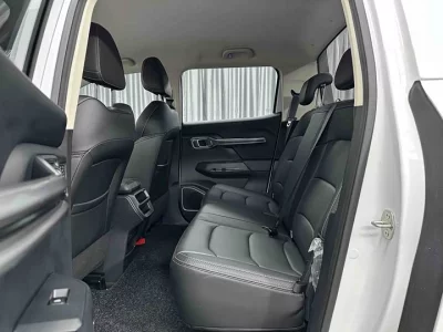 Geely Horizon