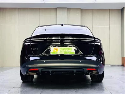 NIO ET5