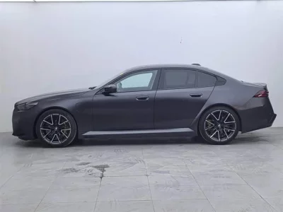 BMW M5 New Energy