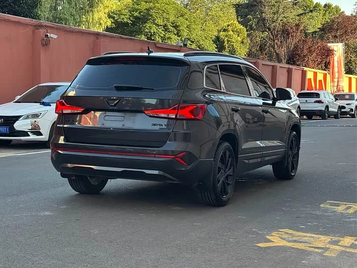 Jetta VS7