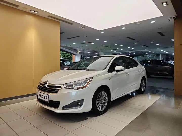 Citroën C4L