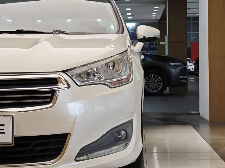 Citroën C4L