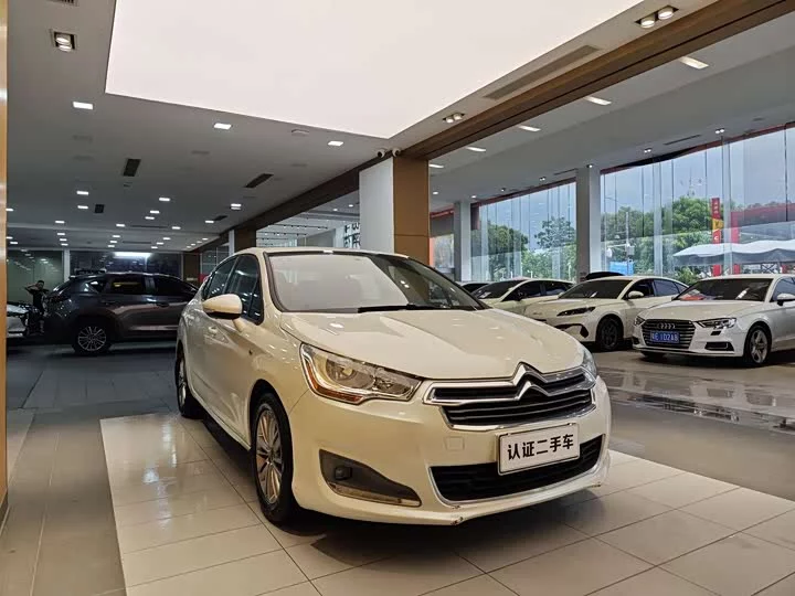 Citroën C4L