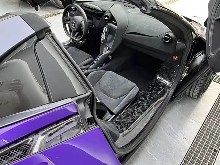 McLaren 720S