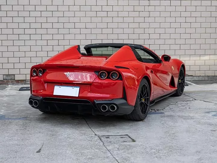 ferrari 812