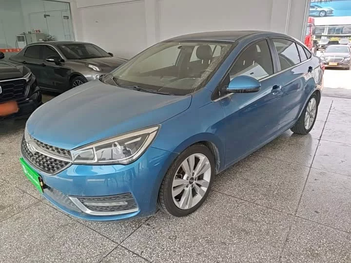 Chery Arrizo 5