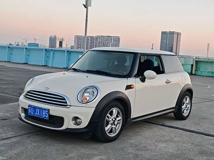 MINI 