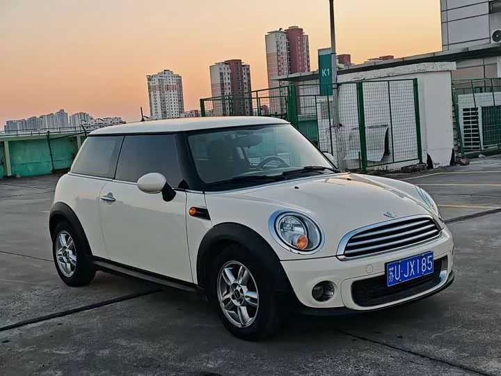MINI 