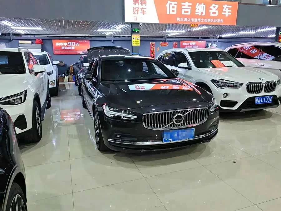 Volvo S90