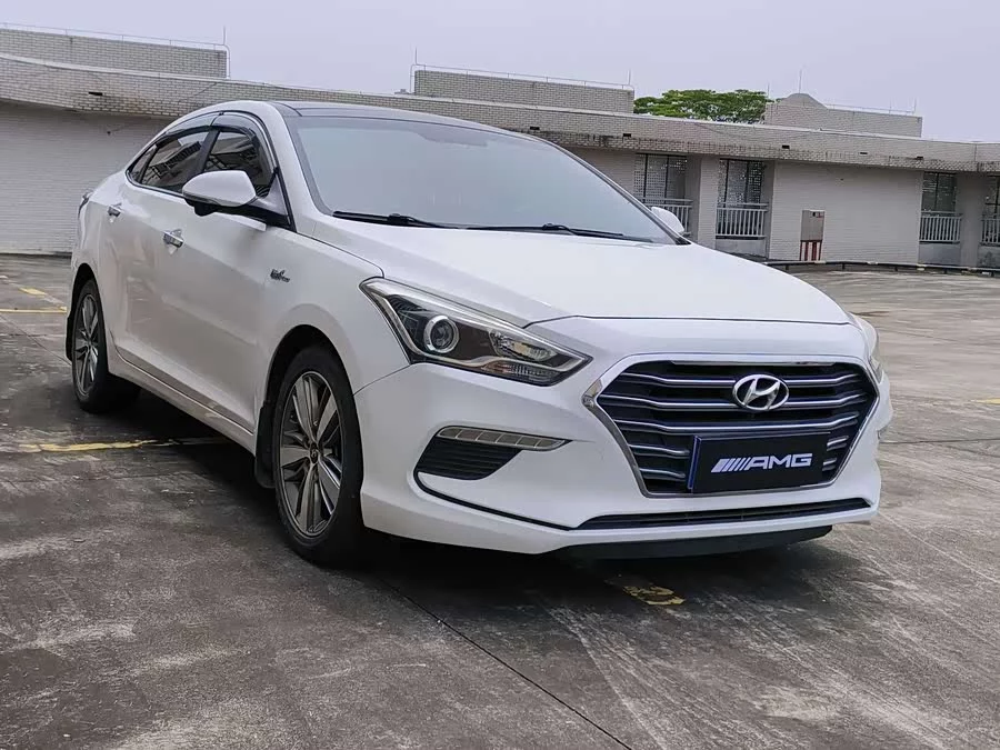 Hyundai Mistra