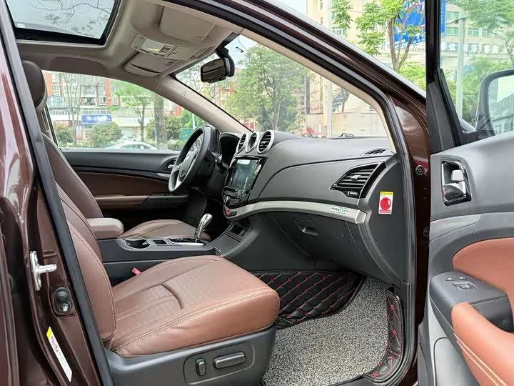 BYD S7