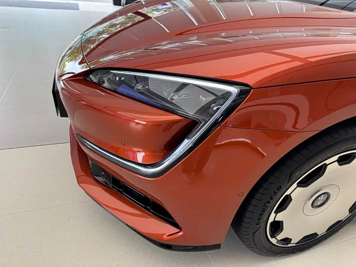 BYD U7