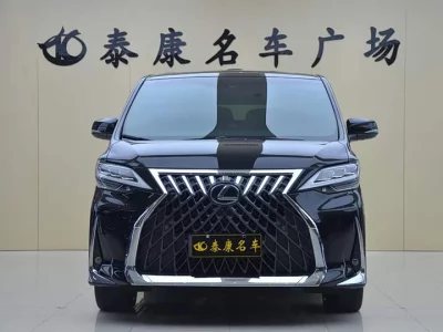 Lexus LM