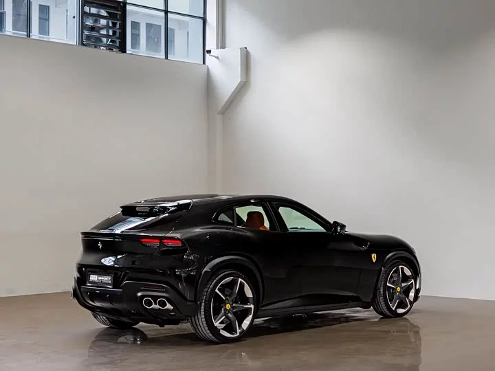 ferrari Purosangue
