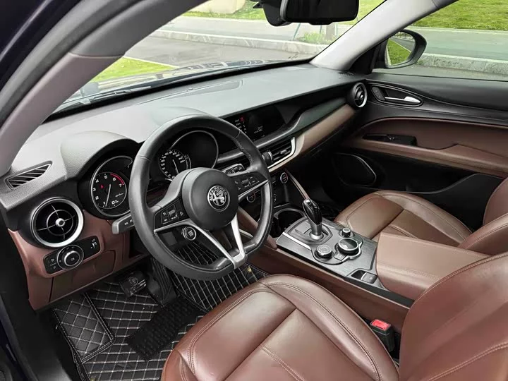 alfa romeo Stelvio