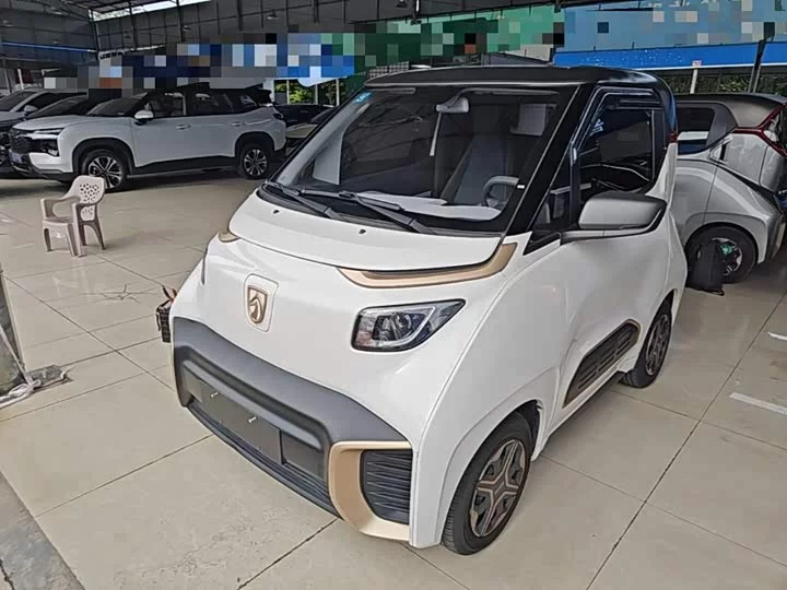 Baojun E200