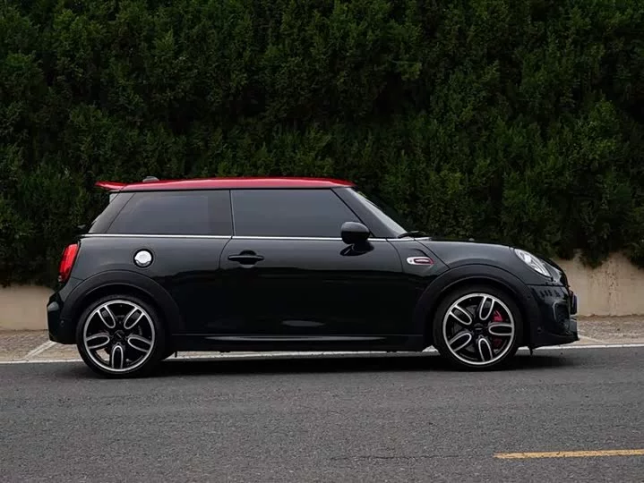 MINI JCW