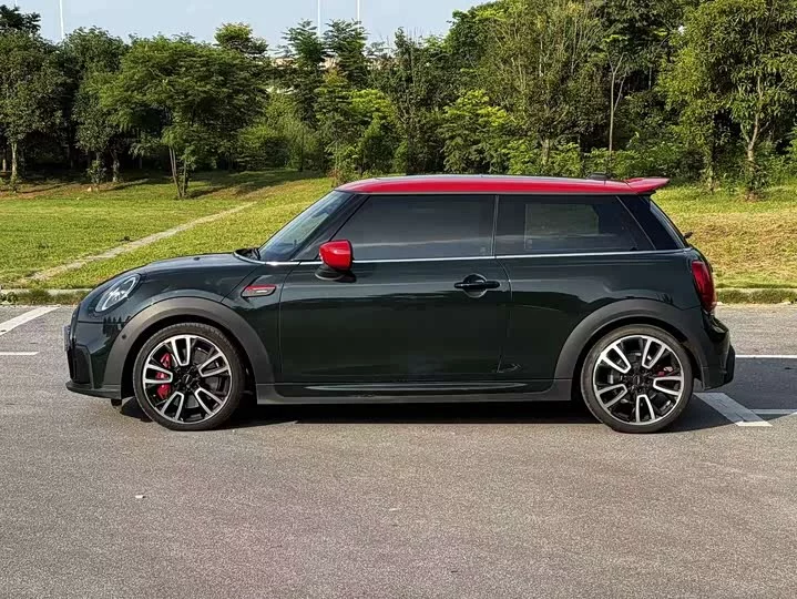 MINI JCW