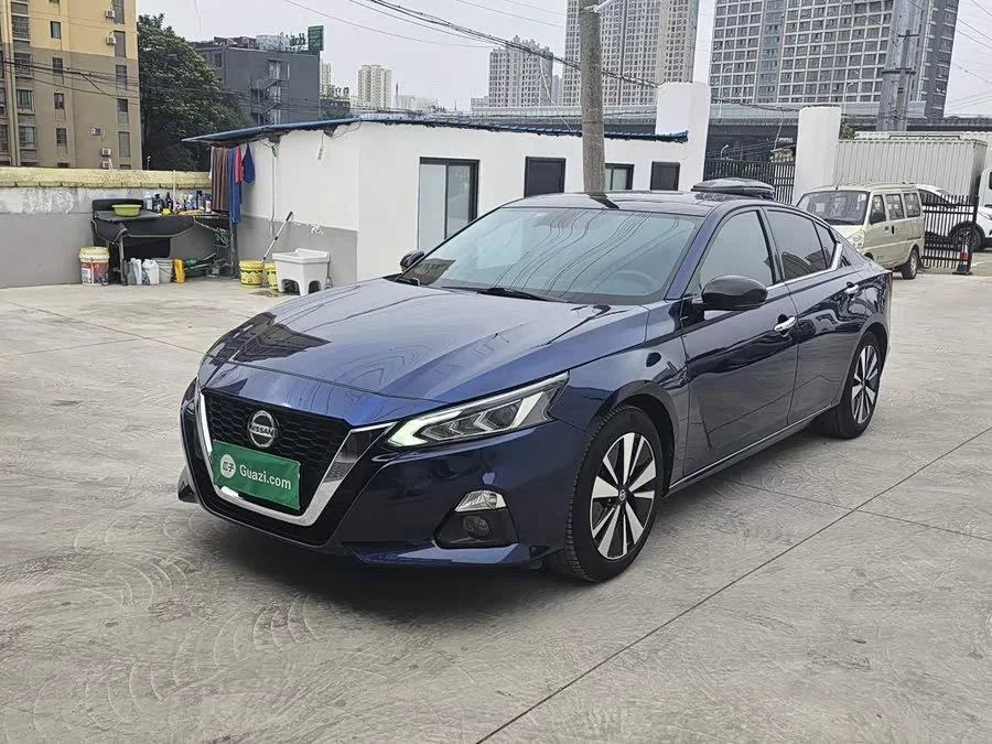 Nissan Teana