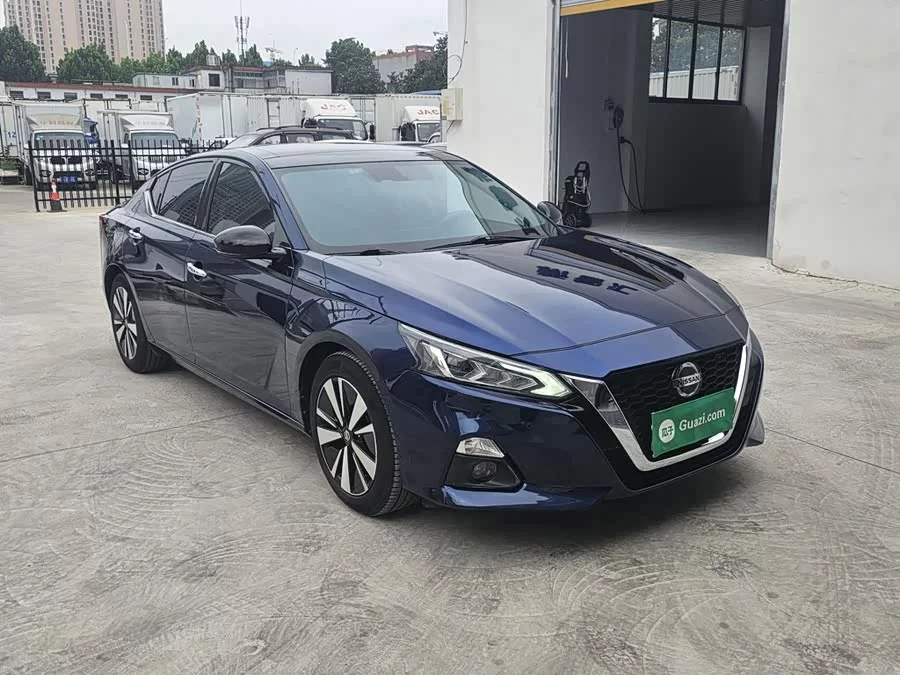 Nissan Teana