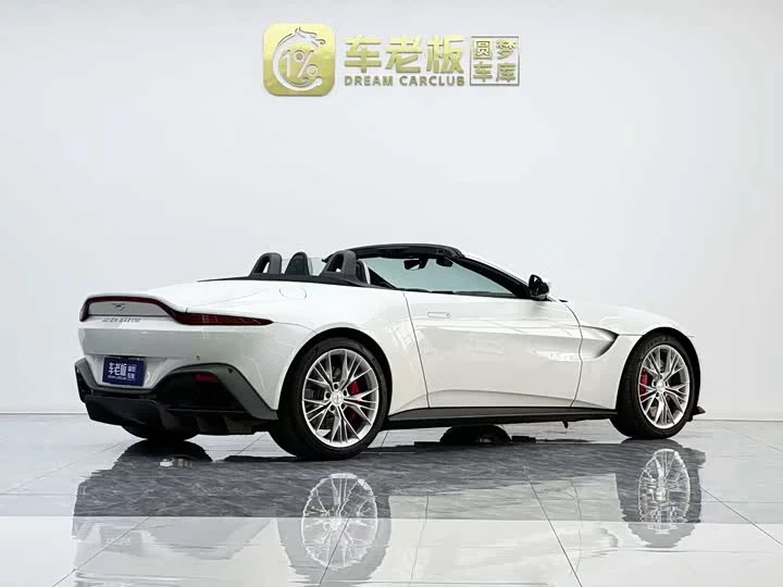 Aston Martin V8 Vantage
