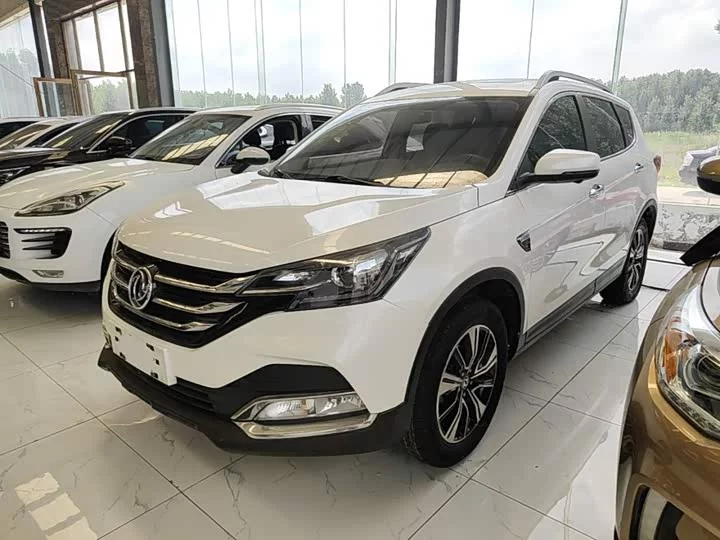 Dongfeng AX7