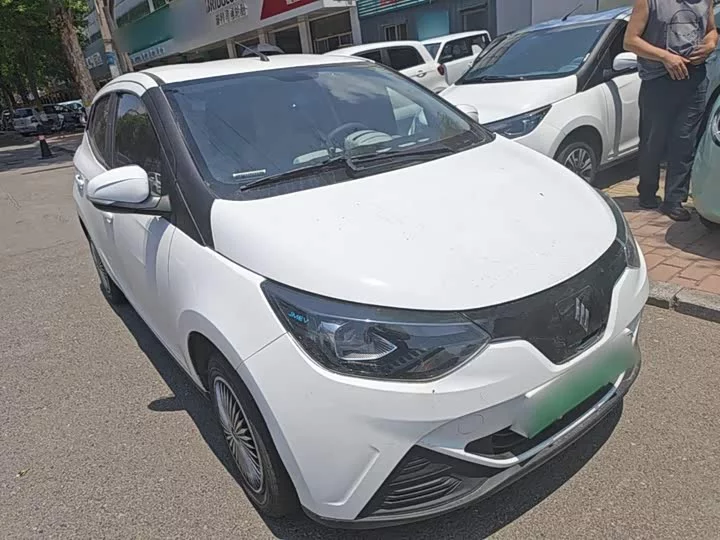 Jiangling Easy EV2