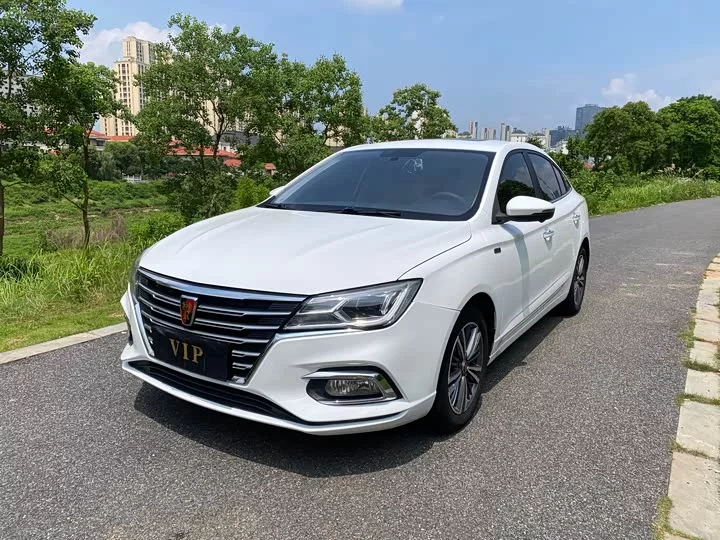 Roewe i5