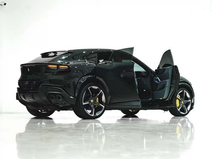 ferrari Purosangue