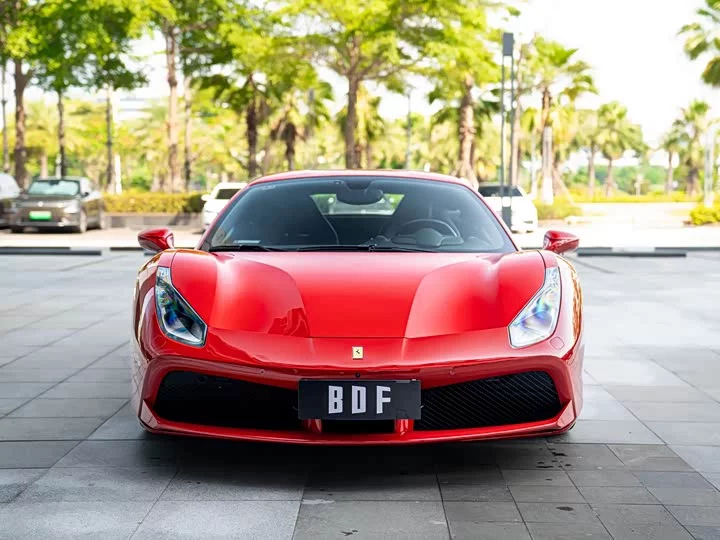 ferrari 488
