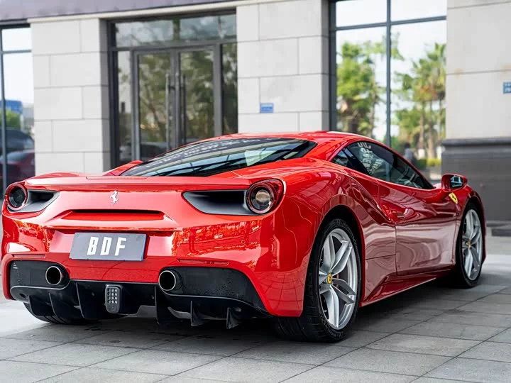 ferrari 488