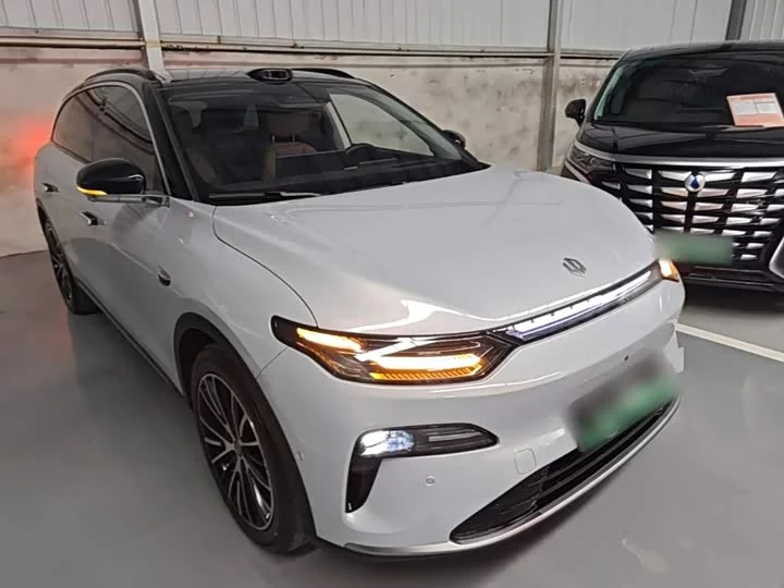 Leapmotor C16