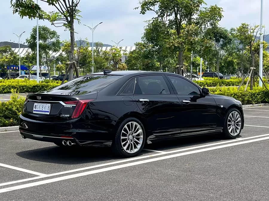 Cadillac CT6